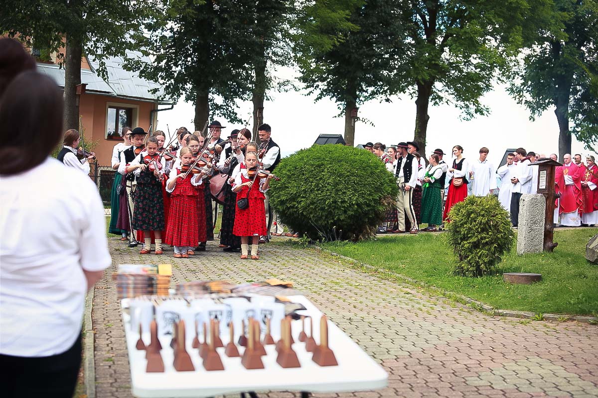 80 lat Karmelitów w Chyżnem